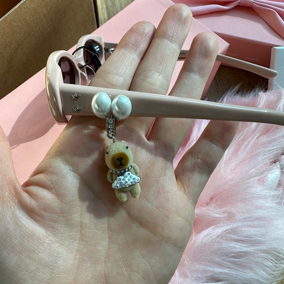 Gentle Monster Jentle Salon - Hush-P7 (Pink) AND Petite Cooing Charm - Picture 2 of 5